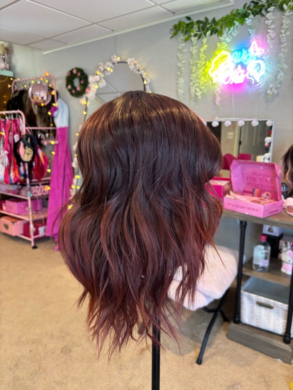 Chelsea Smith Wig - Picture 3 of 3